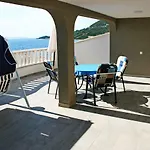 Apartment Mira Ii *
