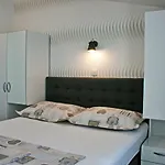 Mira Ii
