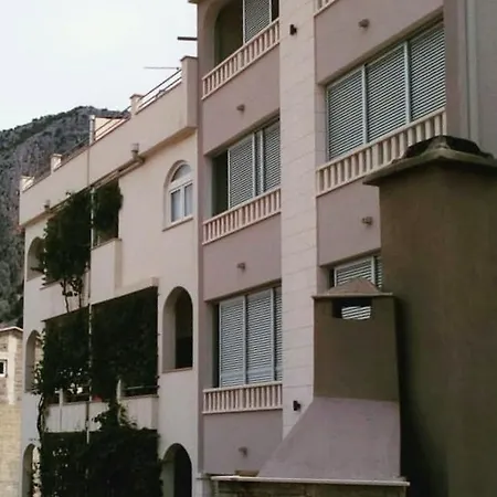 Apartment Mira Ii *