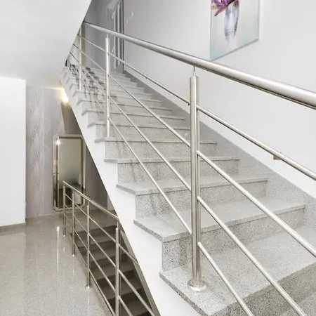 Mira Ii Apartment