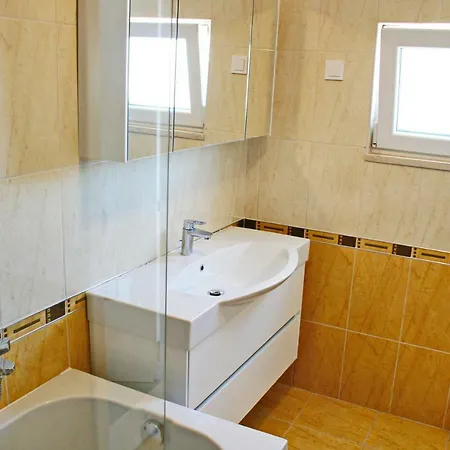 Mira Ii Apartment